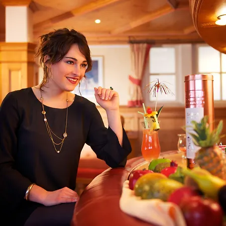 호텔 Berg-spa & Zamangspitze 4*