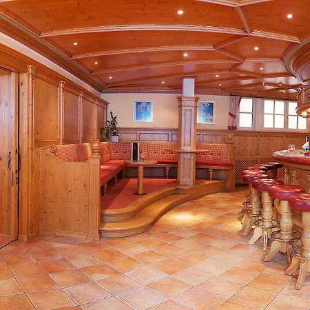 Berg-spa & Zamangspitze Hotel 4*