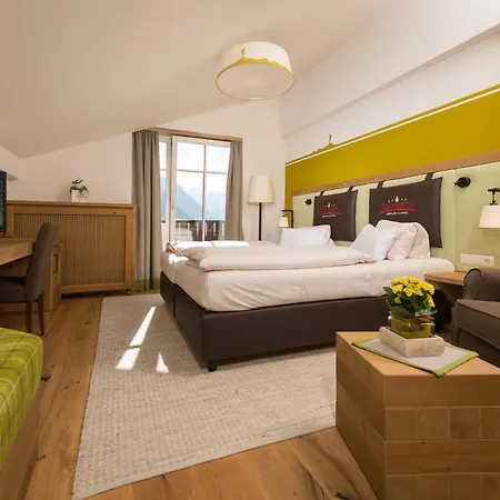 호텔 Berg-spa & Zamangspitze 4*