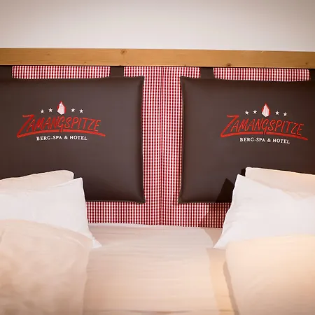 호텔 Berg-spa & Zamangspitze 4*