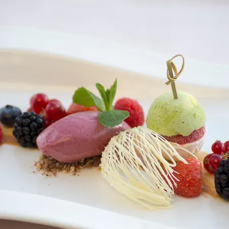 Berg-spa & Zamangspitze 4* ザンクト・ガレンキルヒ