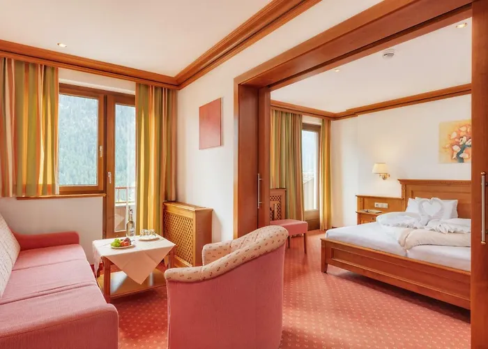 Hotell Berg-spa & Zamangspitze 4*